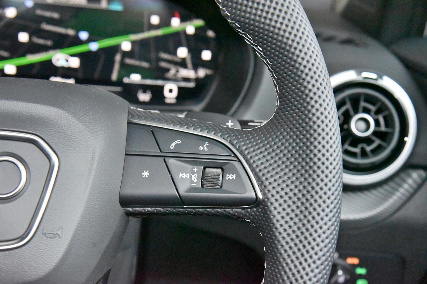 Image about Audi SQ2 TFSI quattro S tronic