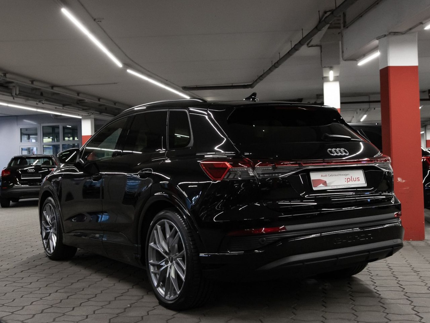 Bild über Audi Q4 e-tron 40 e-tron - für weitere Informationen kontaktieren Sie den Audi Partner