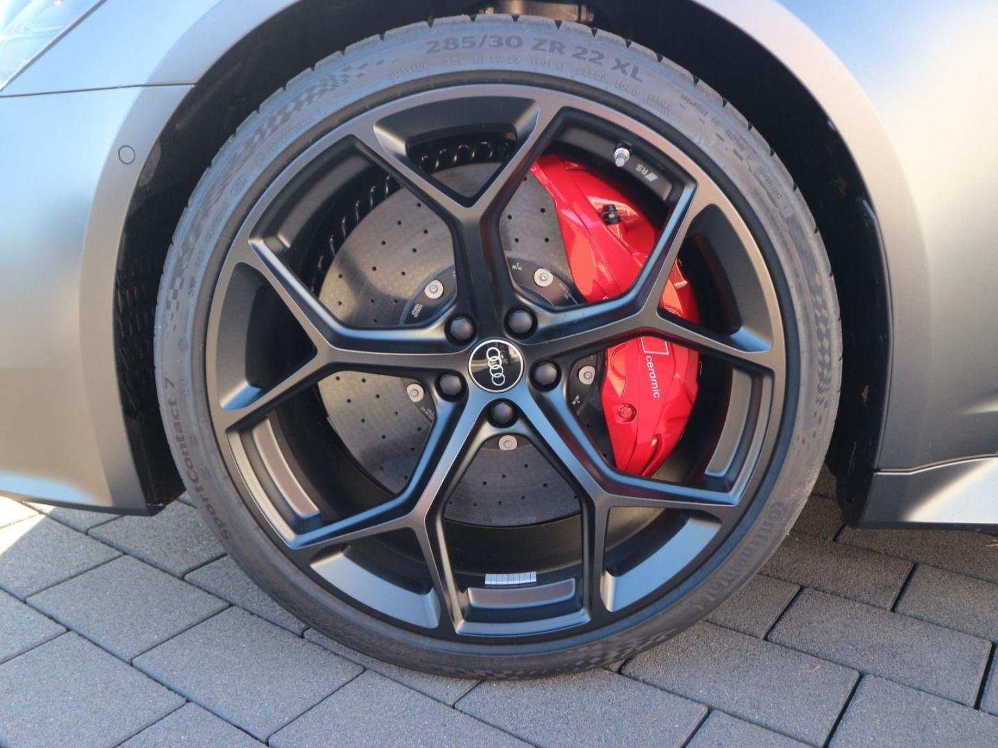Image about Audi RS 6 Avant performance quattro tiptronic