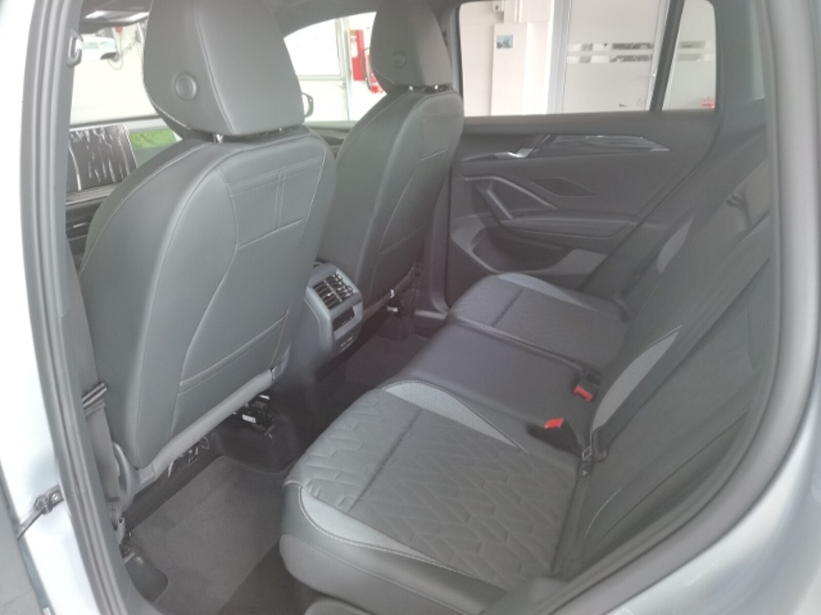 Volkswagen Tiguan – Bild 13
