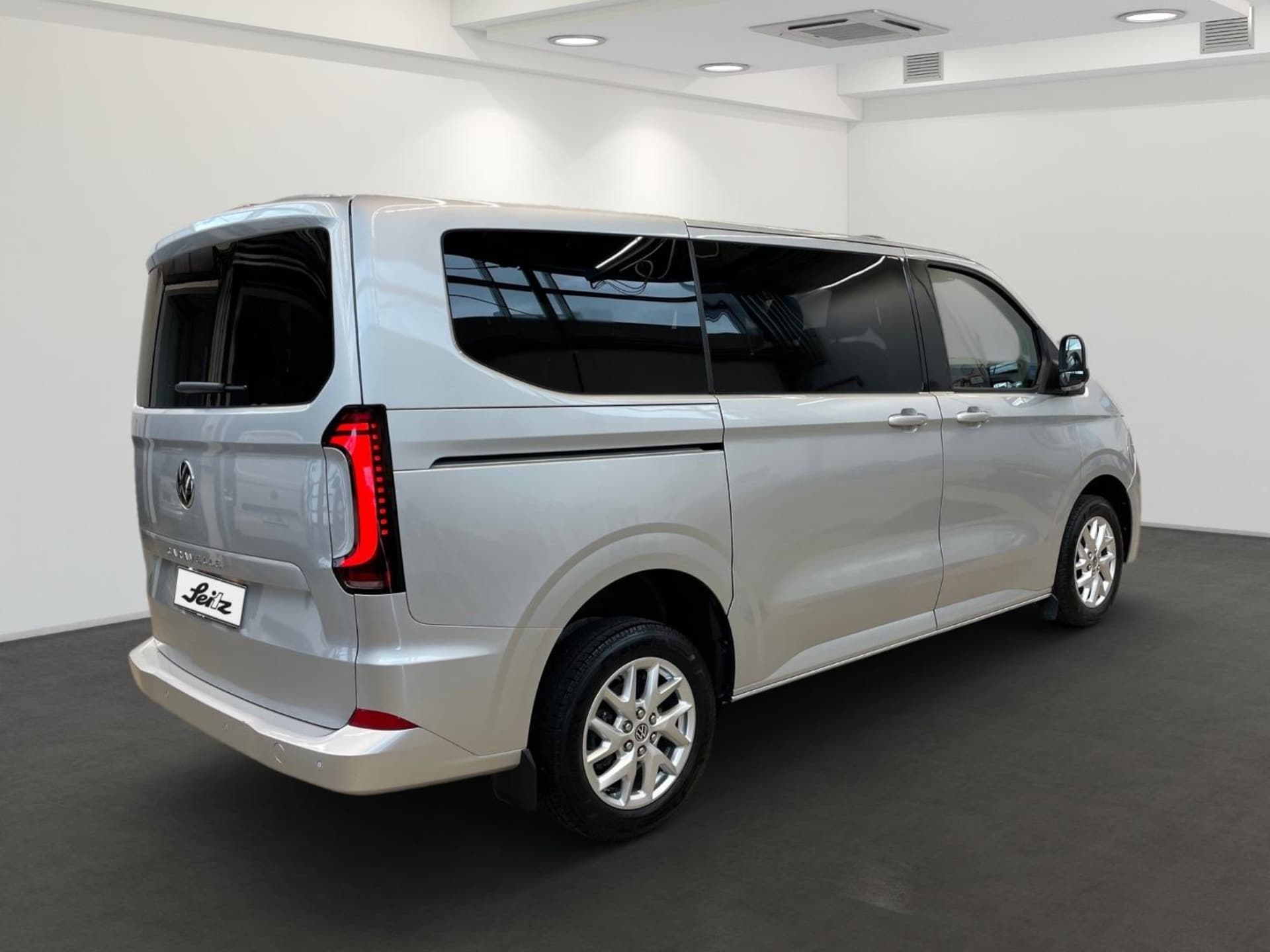 Volkswagen Caravelle Style