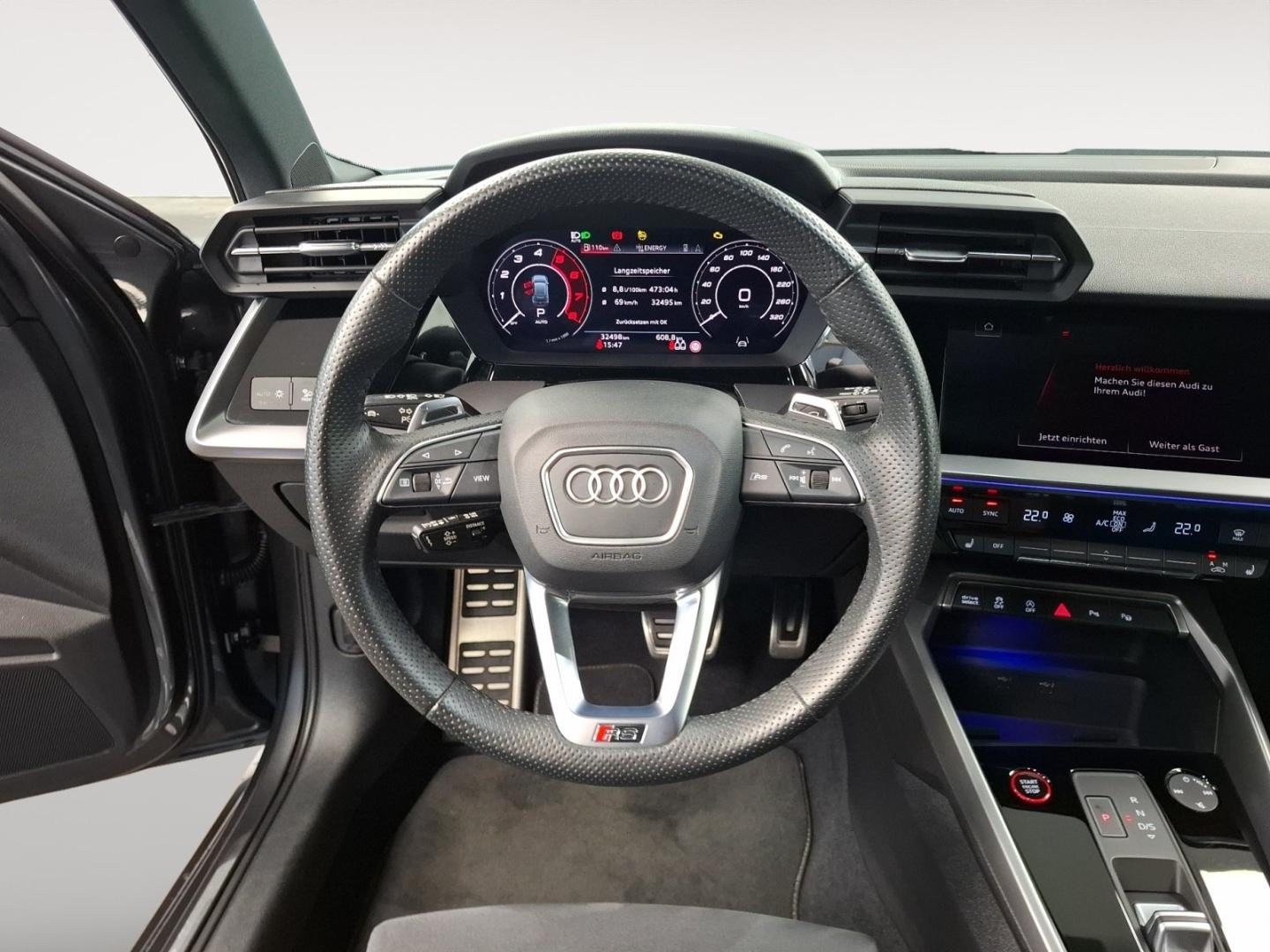 Bild über Audi RS 3 Sportback TFSI quattro S tronic - für weitere Informationen kontaktieren Sie den Audi Partner