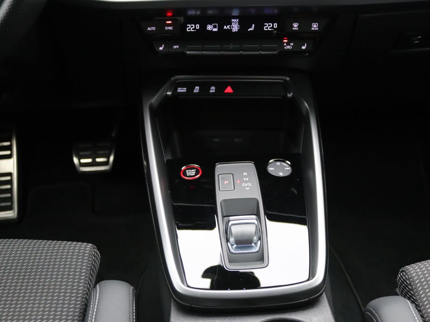 Image about Audi S3 Limousine TFSI quattro S tronic