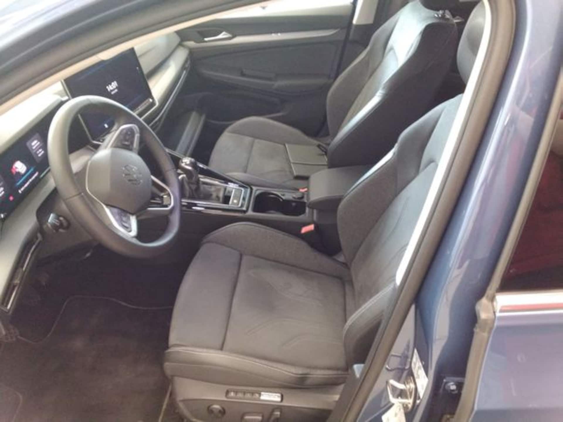 Volkswagen Golf Style