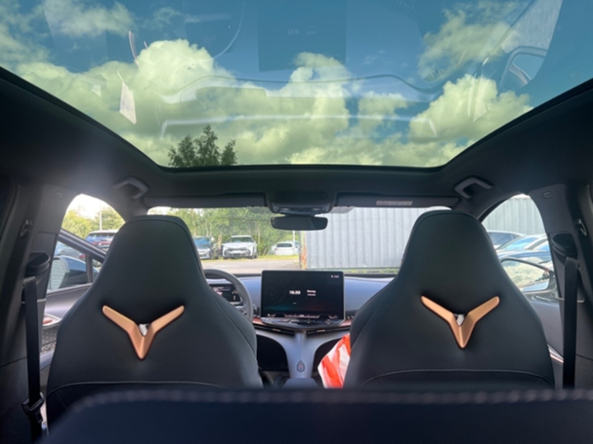 CUPRA Tavascan VZ