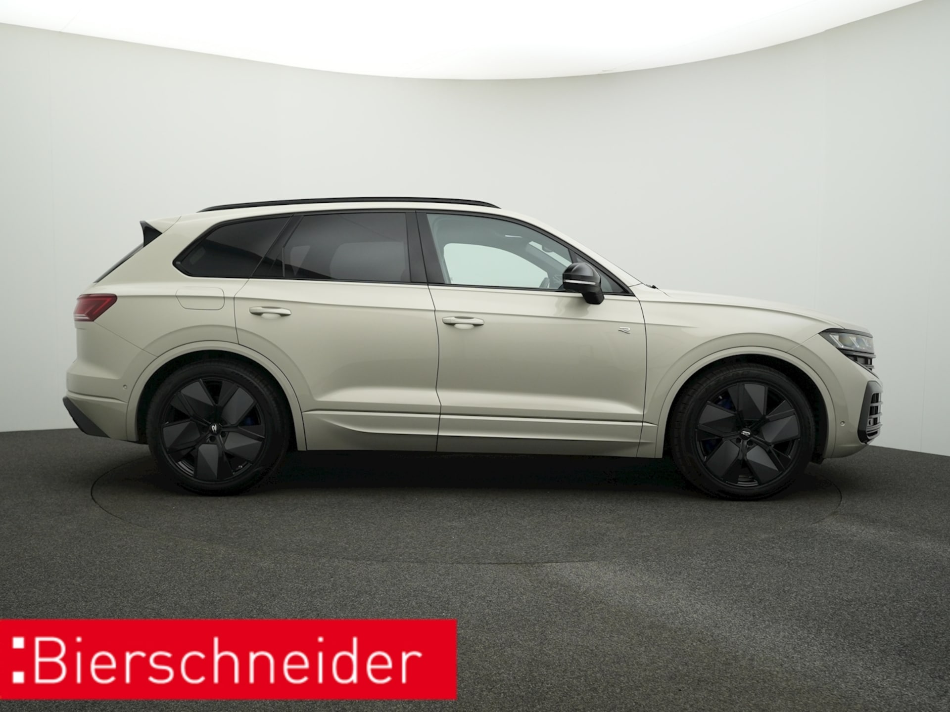 Volkswagen Touareg R