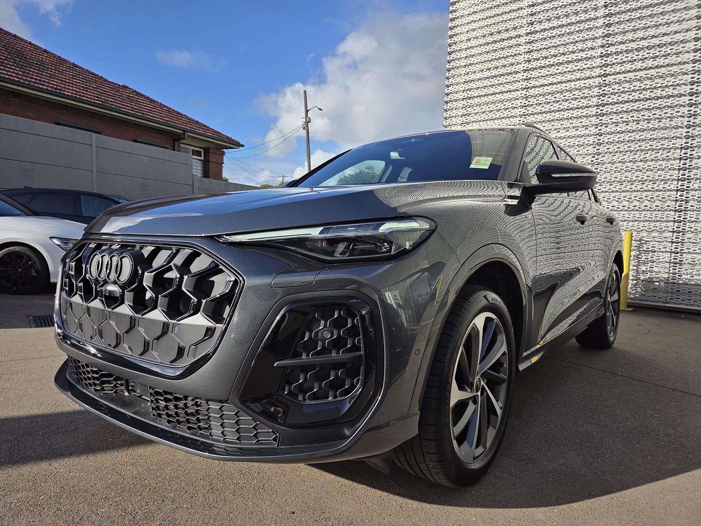 Image about Audi Q5 SUV TFSI quattro 200 kW sport
