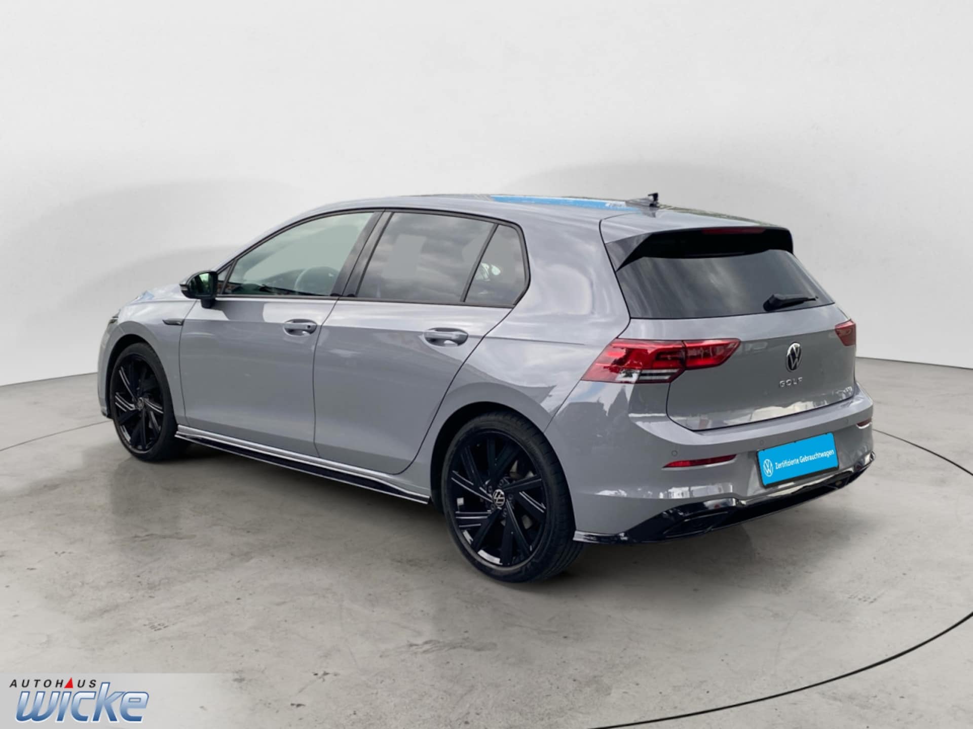 Volkswagen Golf R-Line