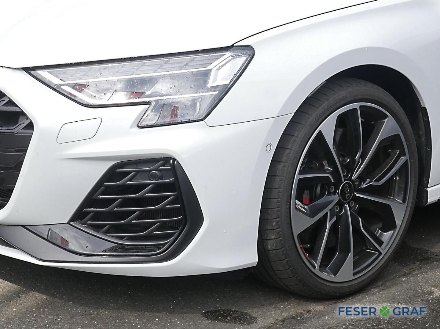 Bild über Audi S3 Sportback TFSI quattro S tronic - für weitere Informationen kontaktieren Sie den Audi Partner