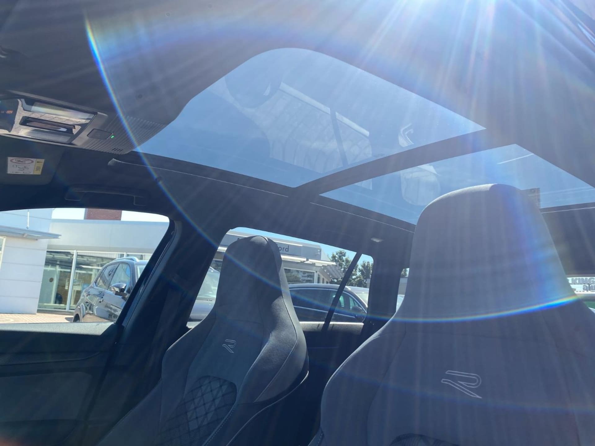 Volkswagen Golf Variant R-Line
