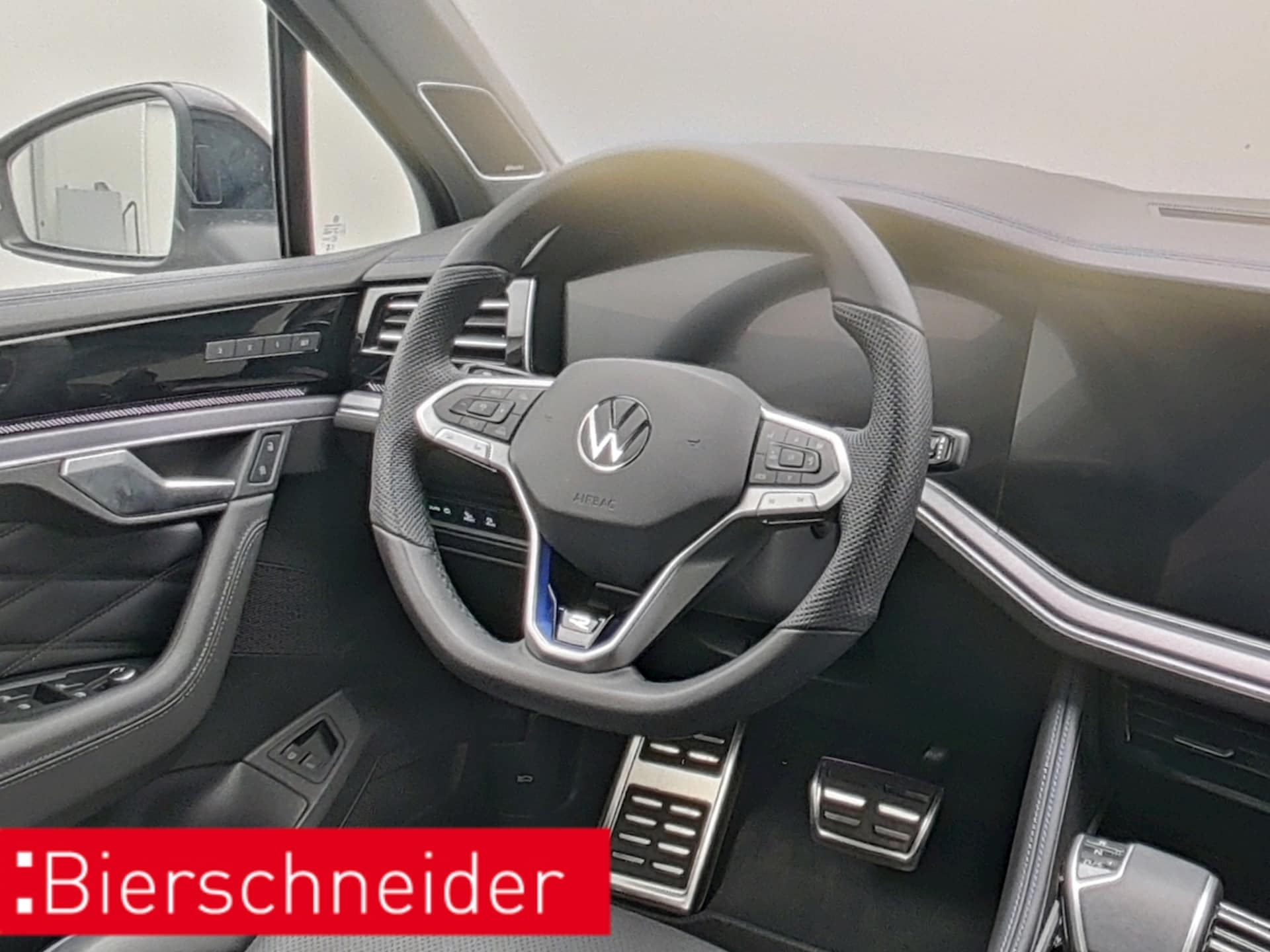 Volkswagen Touareg R
