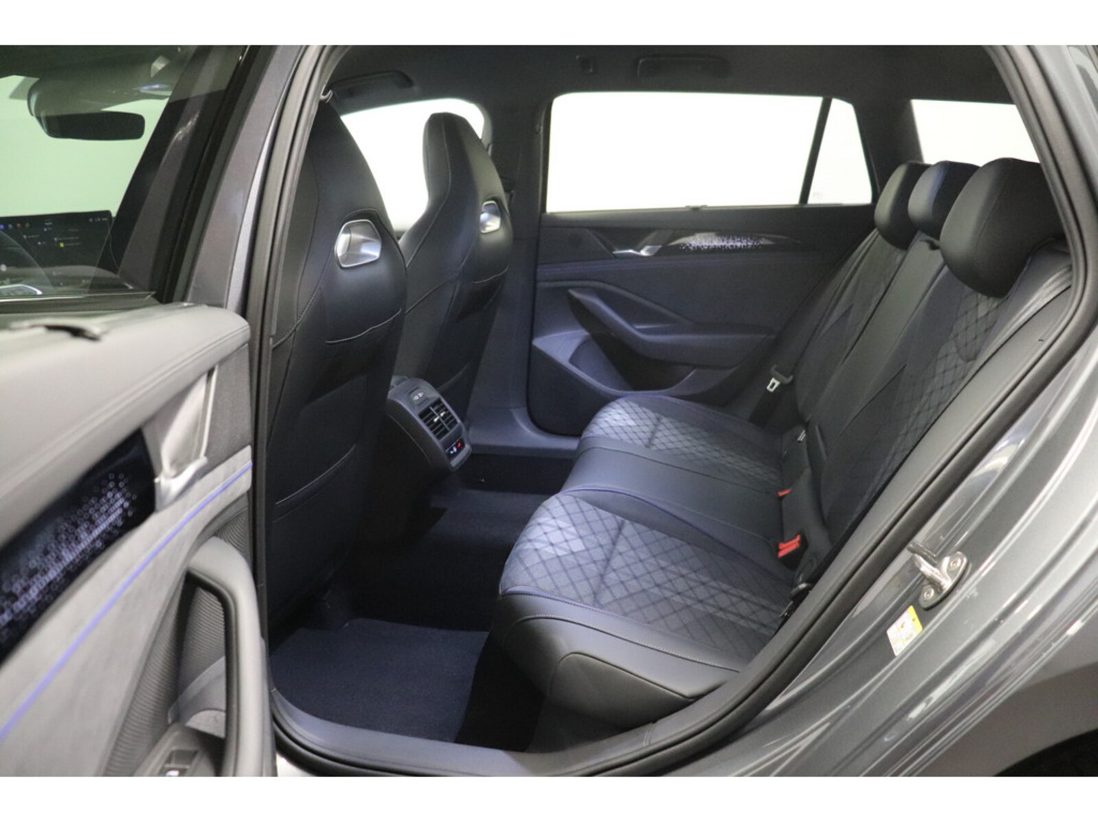 Volkswagen Passat – Bild 19