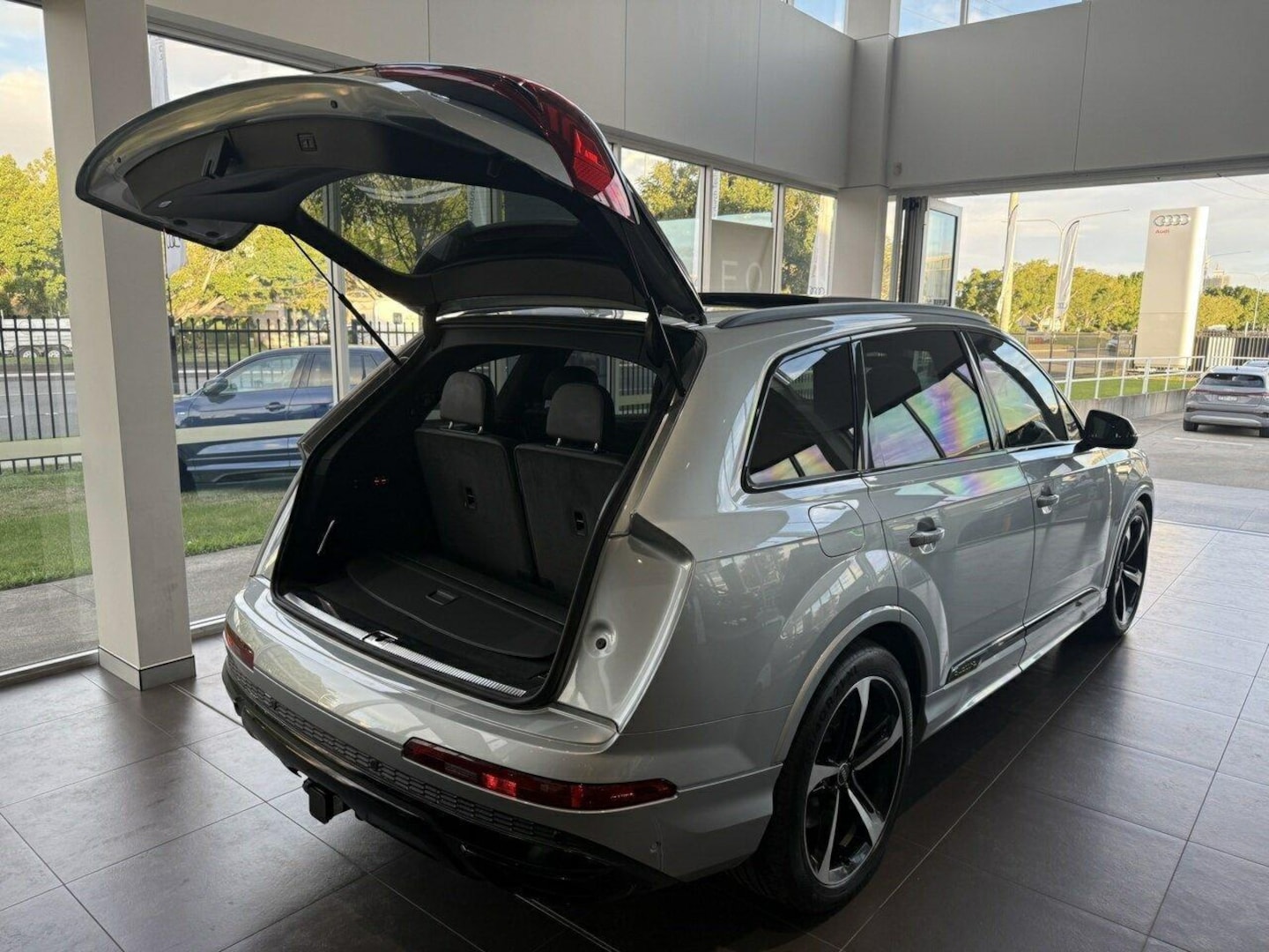 Image about Audi Q7 S line 50 TDI quattro tiptronic