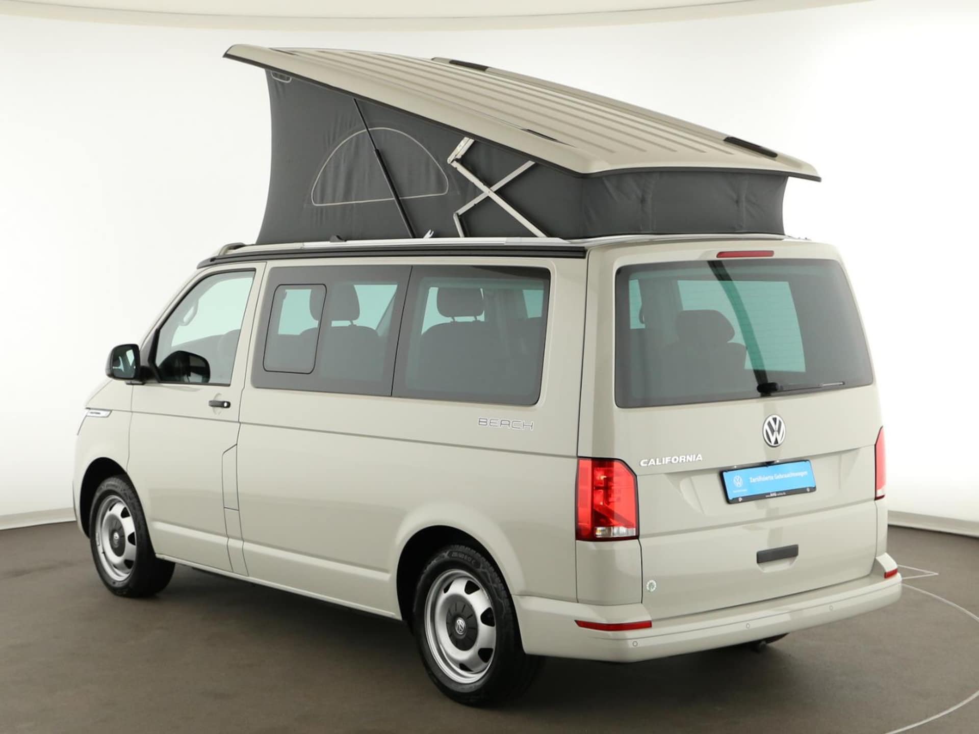 Volkswagen T6.1 California Beach