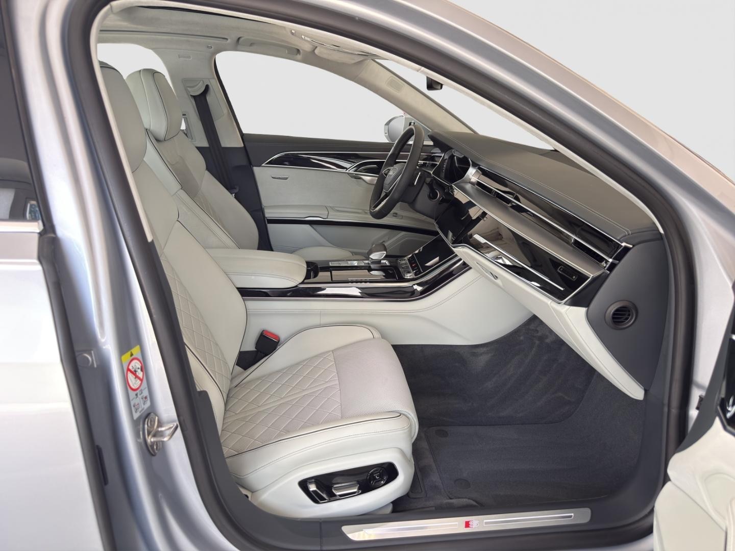 Bild über Audi A8 60 TFSI quattro tiptronic - für weitere Informationen kontaktieren Sie den Audi Partner