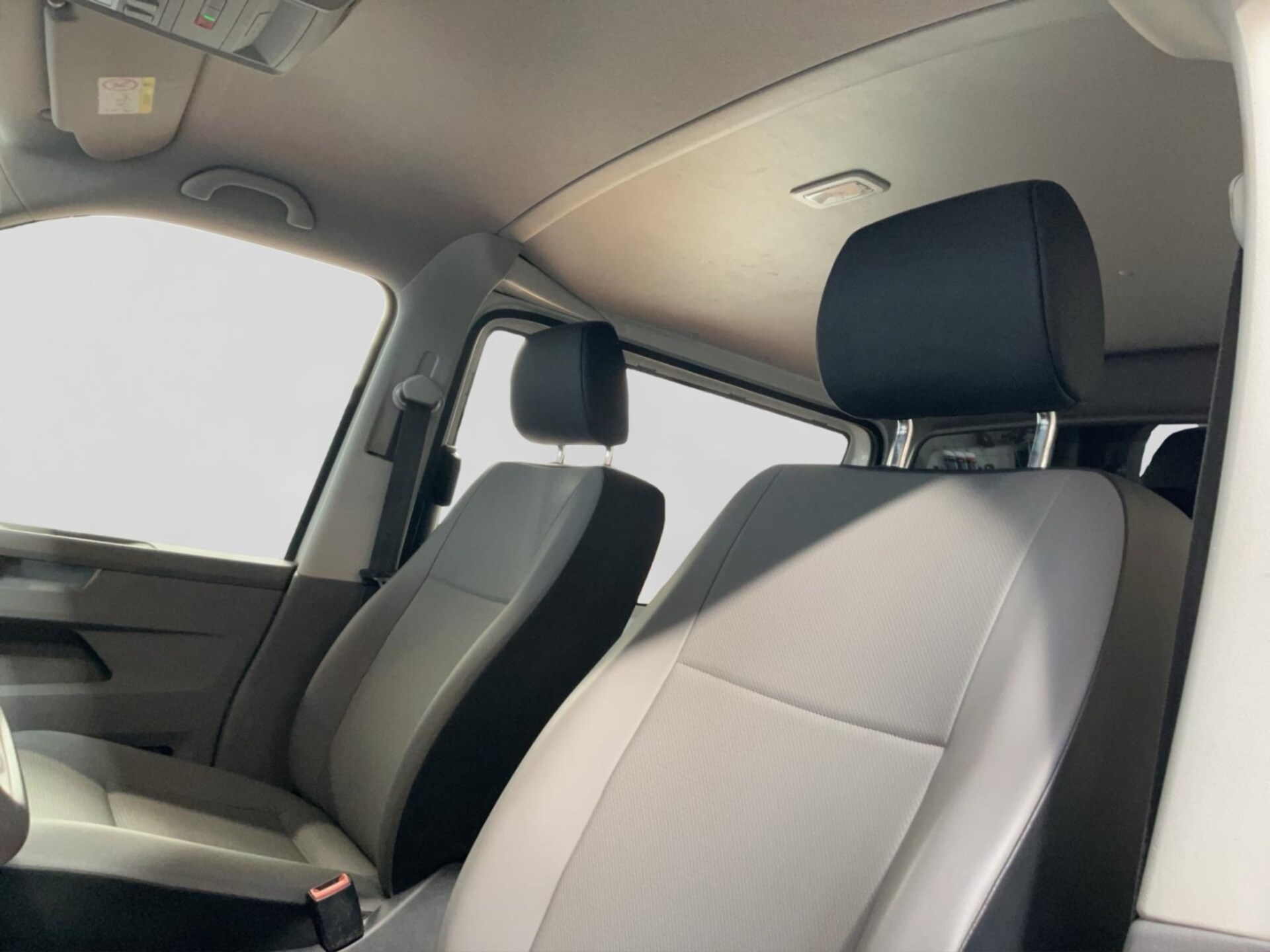 Volkswagen T6.1 Transporter Kasten langer Radstand