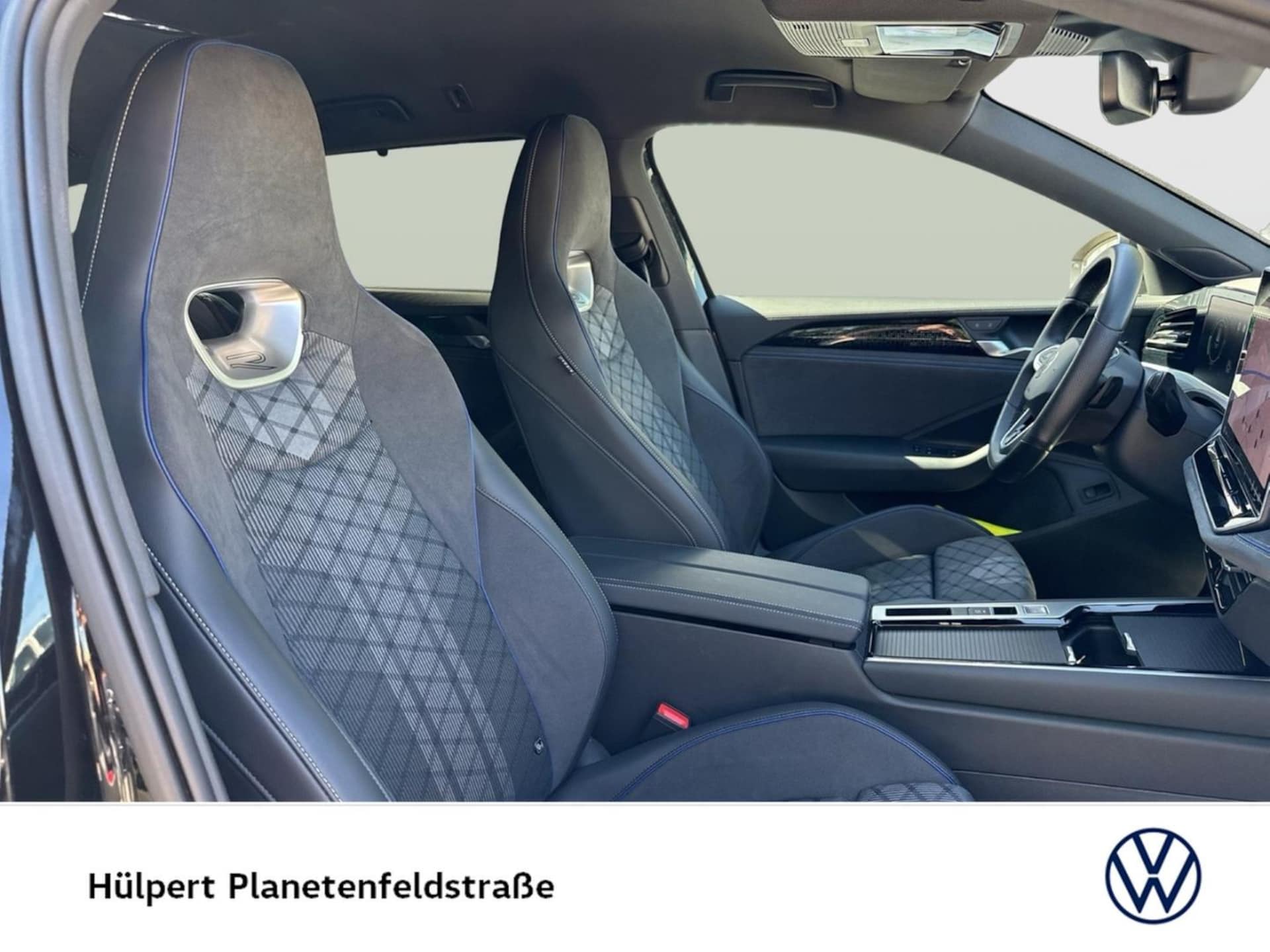 Volkswagen Passat R-Line