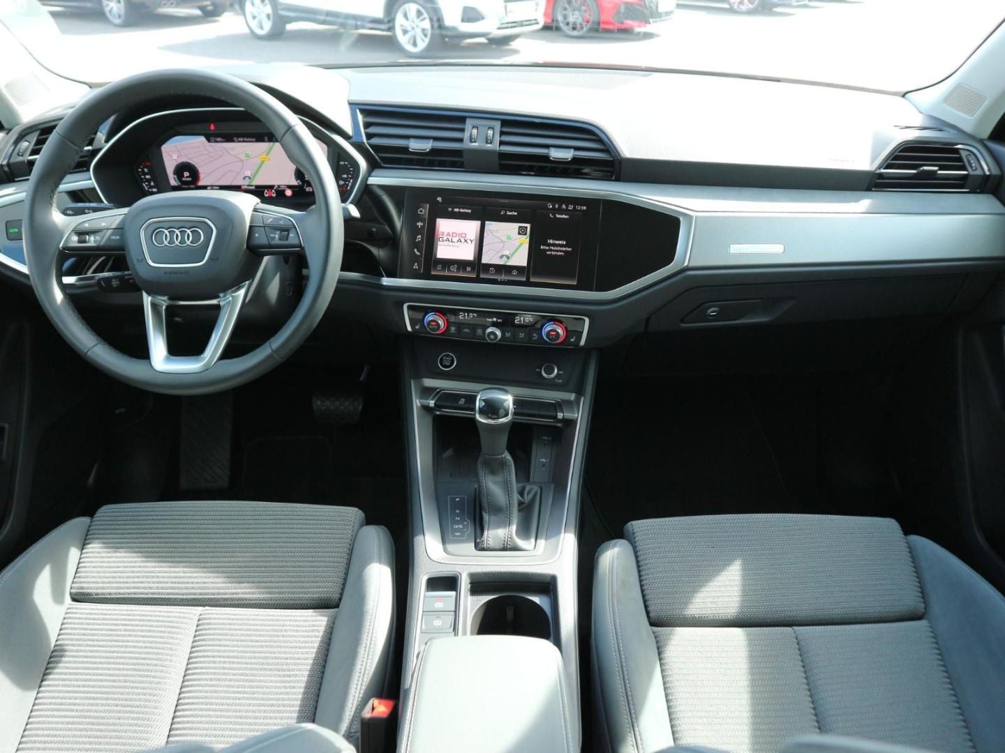 Bild über Audi Q3 TFSI 110 kW S tronic - für weitere Informationen kontaktieren Sie den Audi Partner