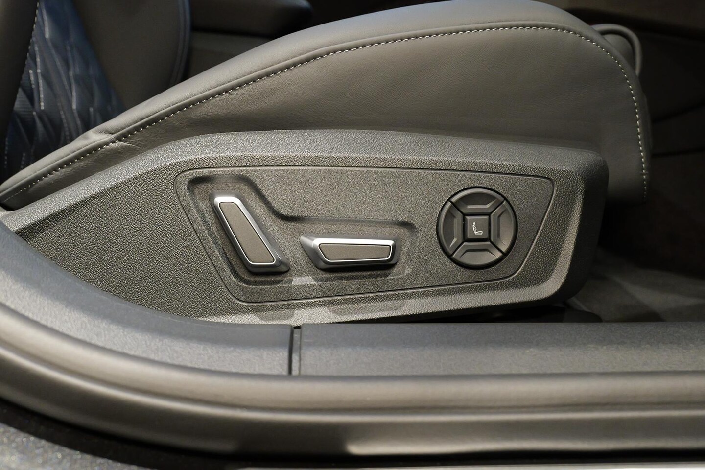 Image about Audi S5 Sedan TFSI quattro 270 kW S tronic