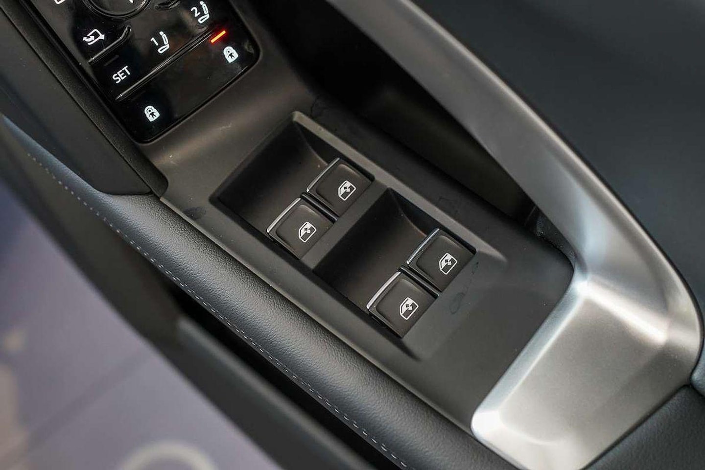 Image about Audi Q5 SUV TFSI quattro 200 kW sport