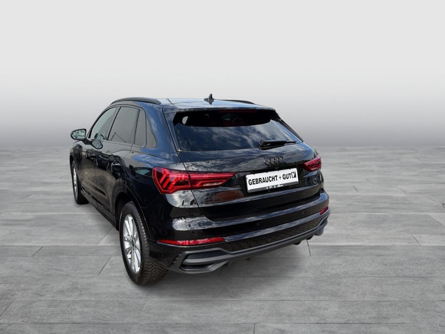 Bild über Audi Q3 S line 35 TFSI S tronic - für weitere Informationen kontaktieren Sie den Audi Partner