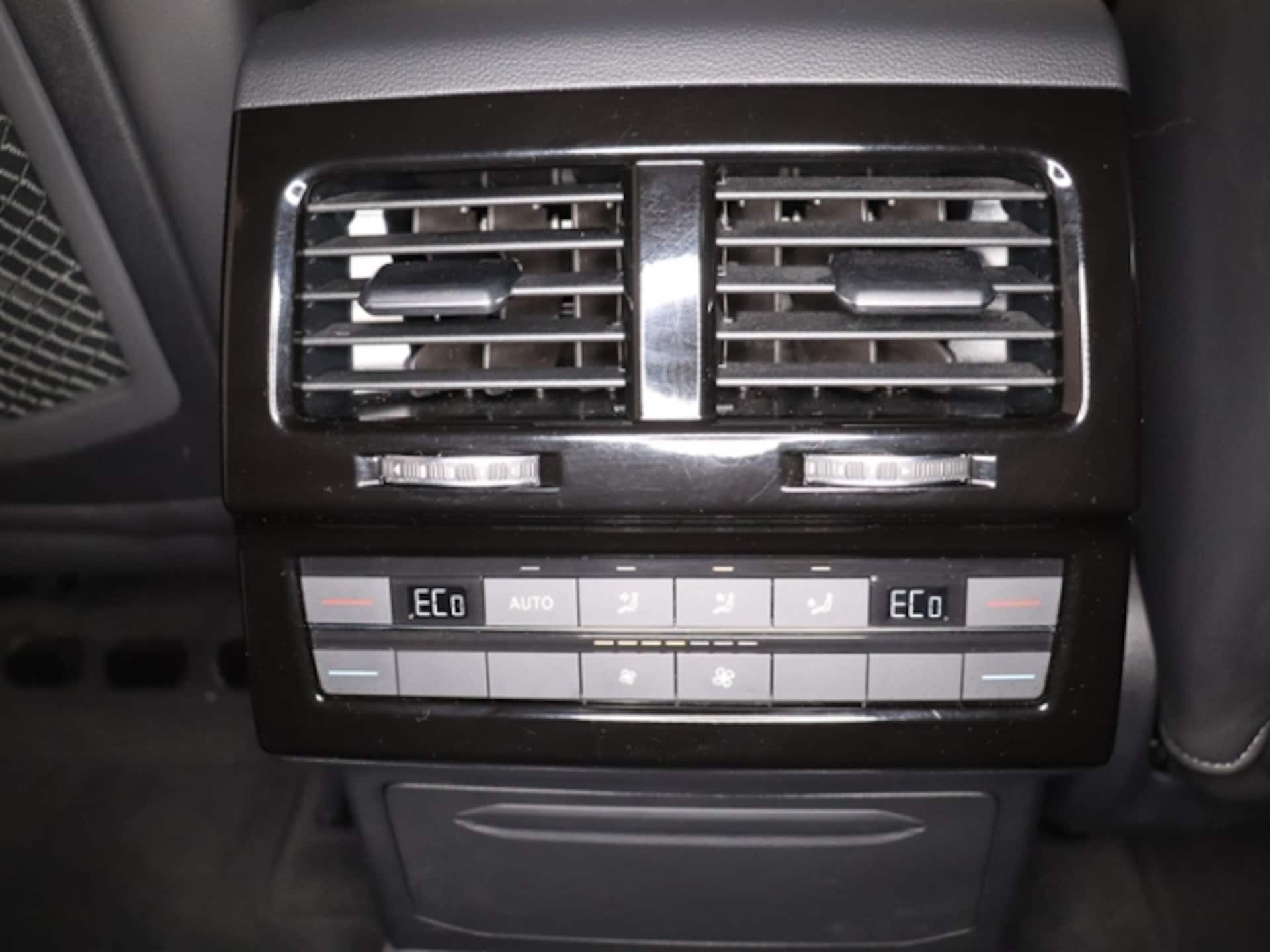 Volkswagen Touareg Basis-Modell