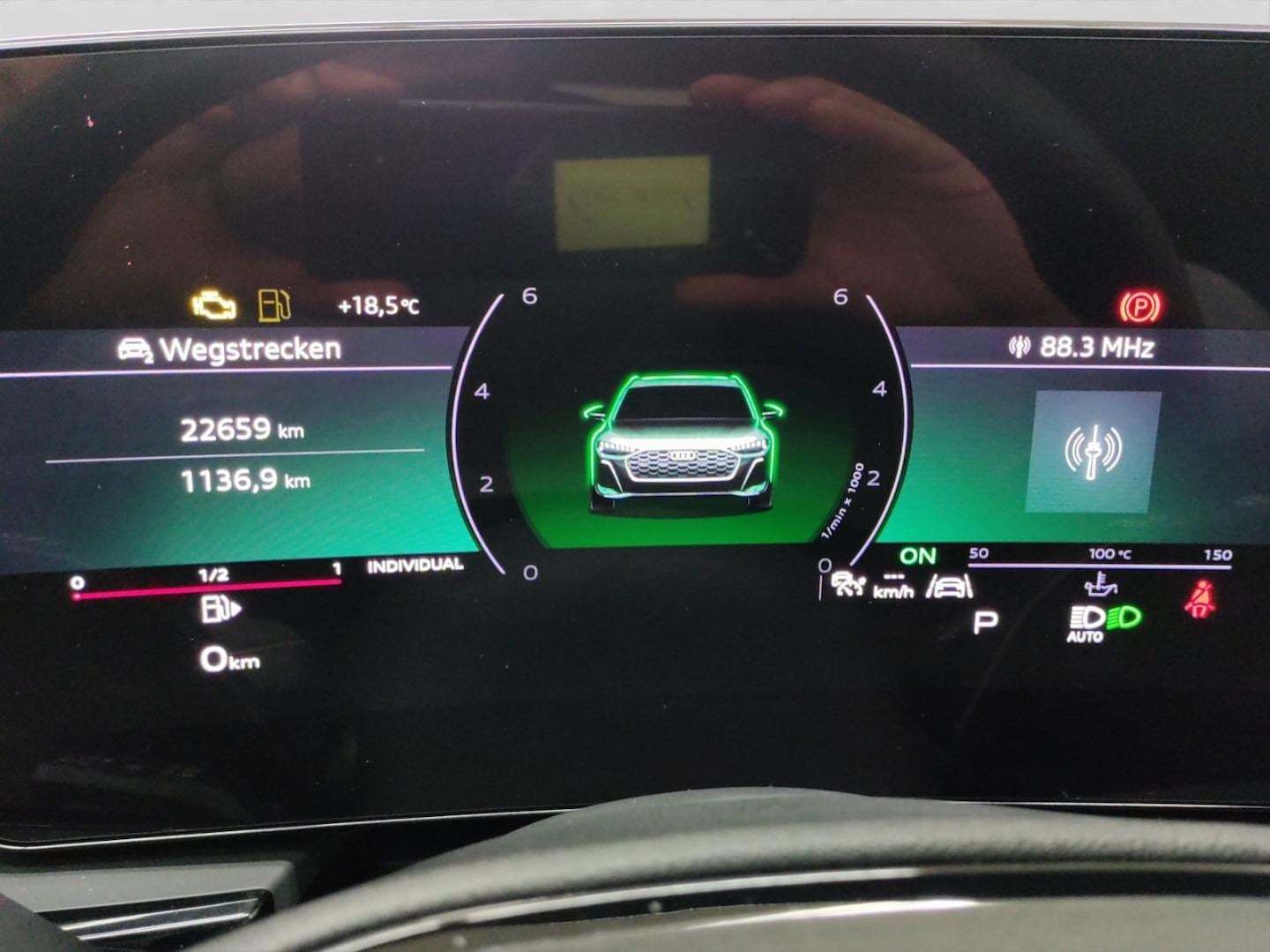 Bild über Audi A5 Avant TDI 150 kW S tronic - für weitere Informationen kontaktieren Sie den Audi Partner