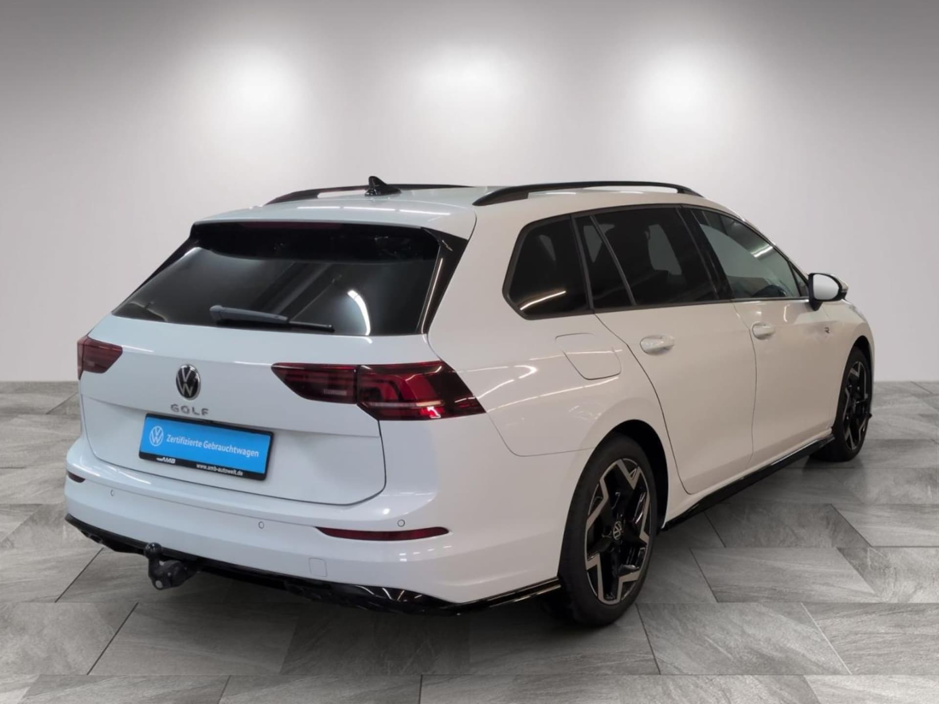 Volkswagen Golf Variant R-Line