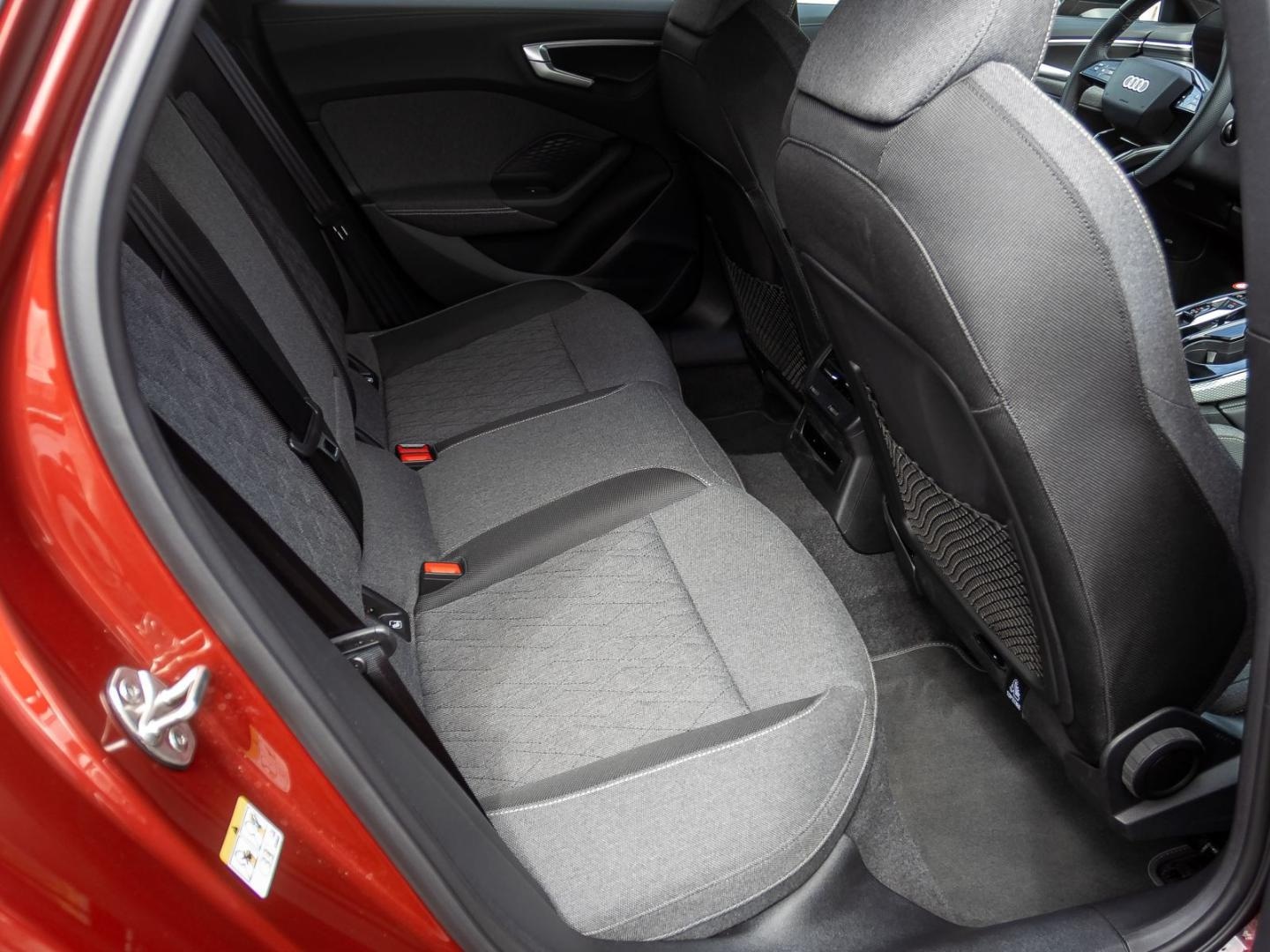Bild über Audi A5 Avant TDI 150 kW S tronic - für weitere Informationen kontaktieren Sie den Audi Partner