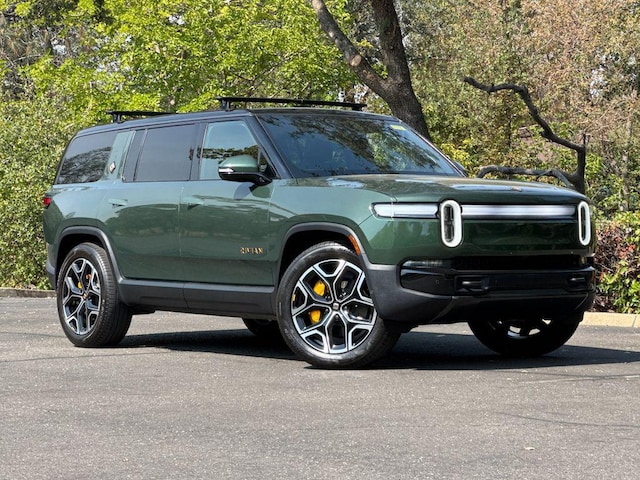 2026 Rivian R1S