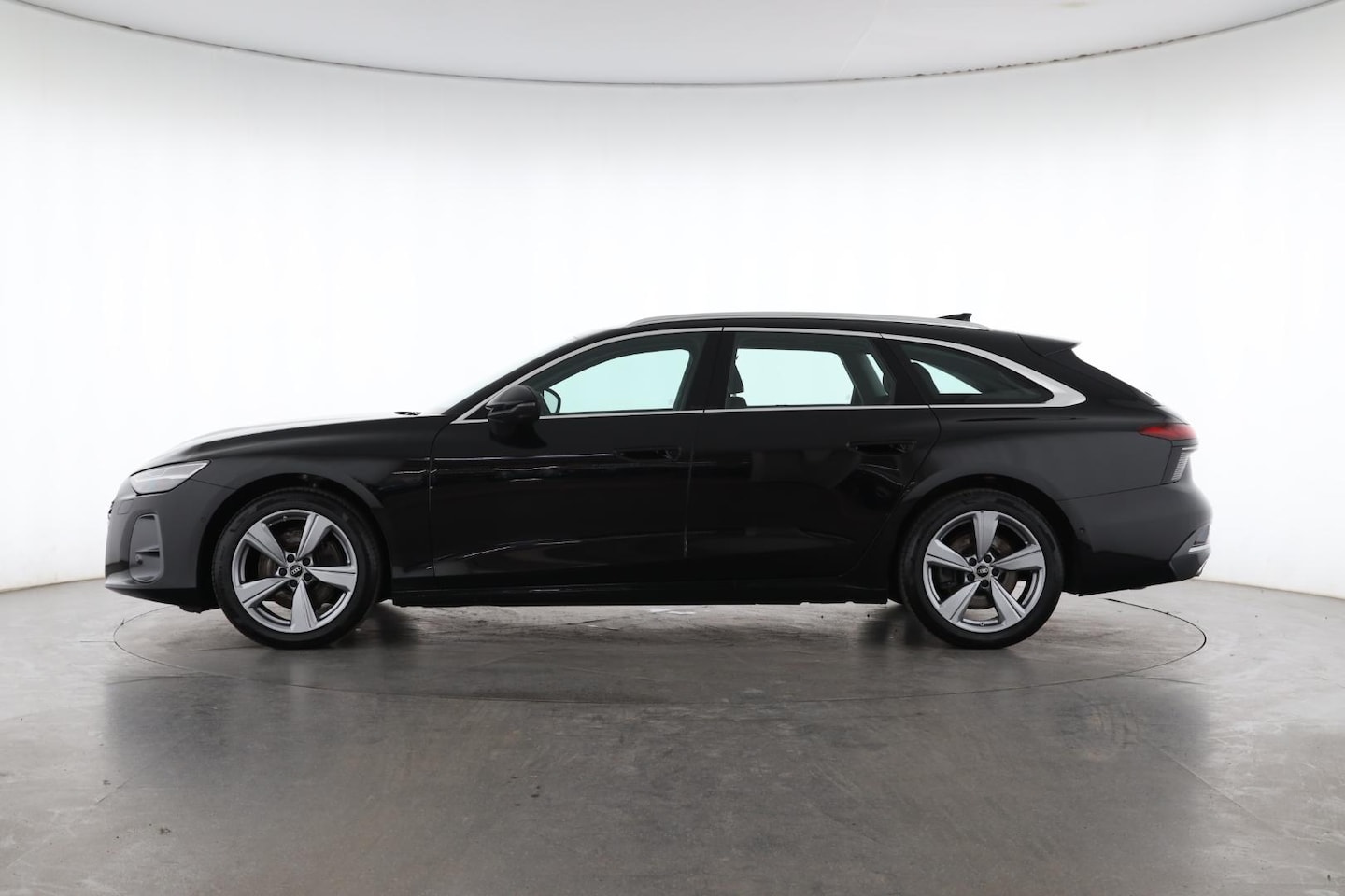 Bild über Audi A6 Avant TFSI 150 kW S tronic - für weitere Informationen kontaktieren Sie den Audi Partner