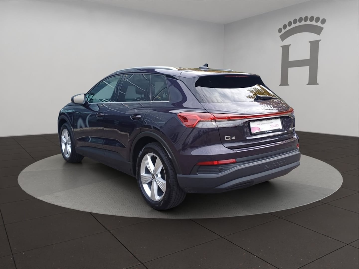 Bild über Audi Q4 e-tron 45 e-tron - für weitere Informationen kontaktieren Sie den Audi Partner