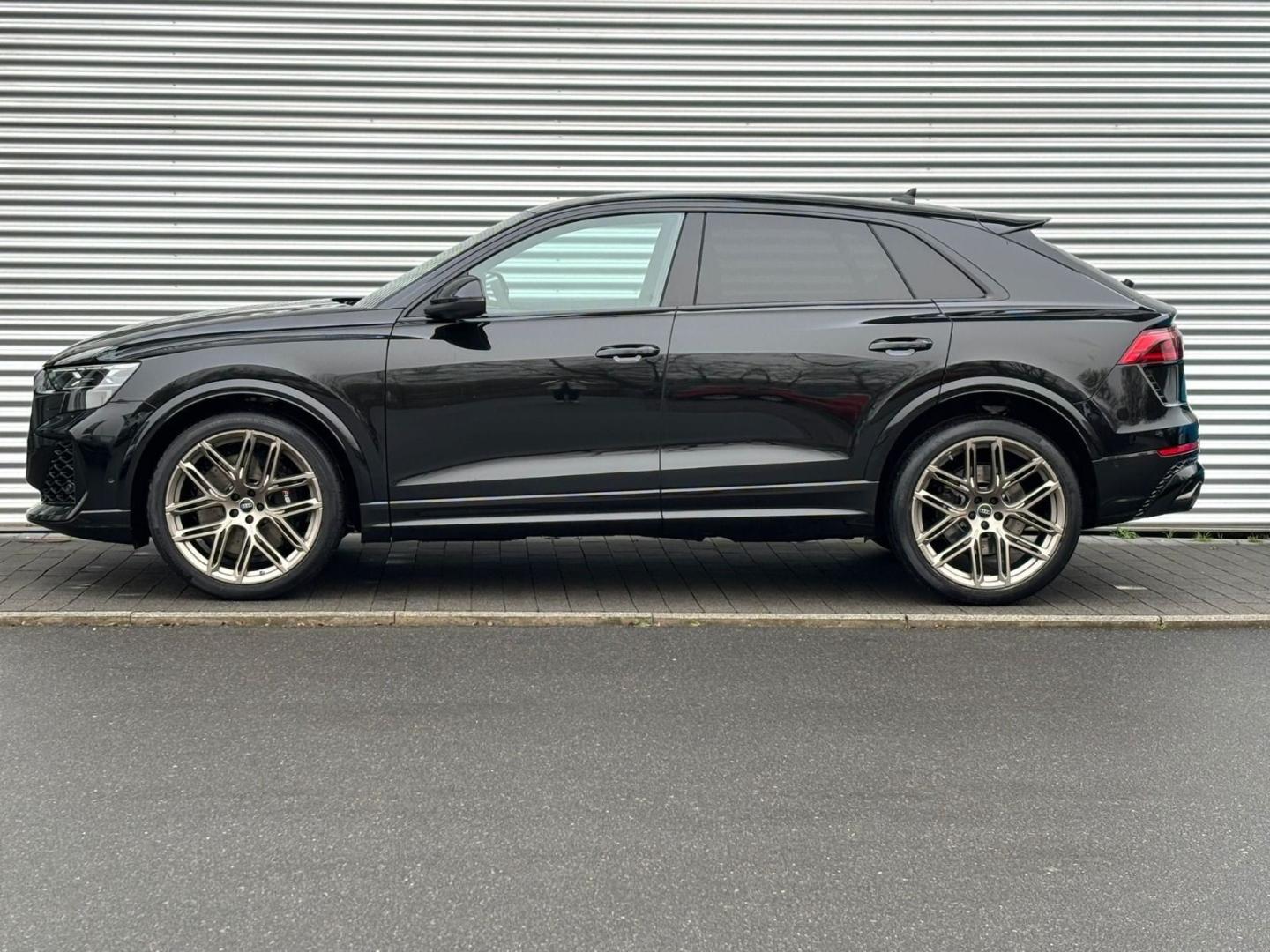Image about Audi RS Q8 SUV TFSI quattro tiptronic
