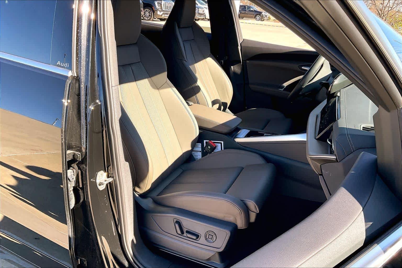 2025 Audi Q5 Premium Plus - Photo 9