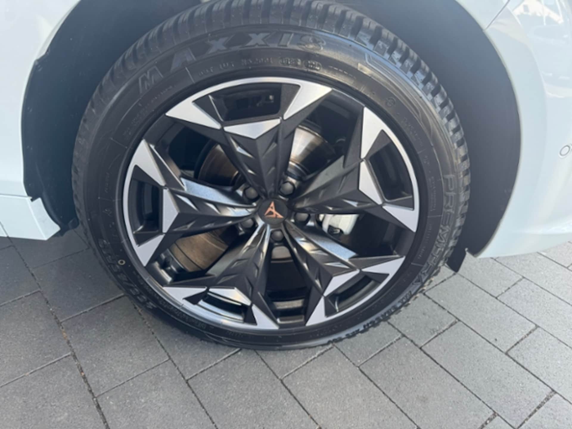CUPRA Terramar