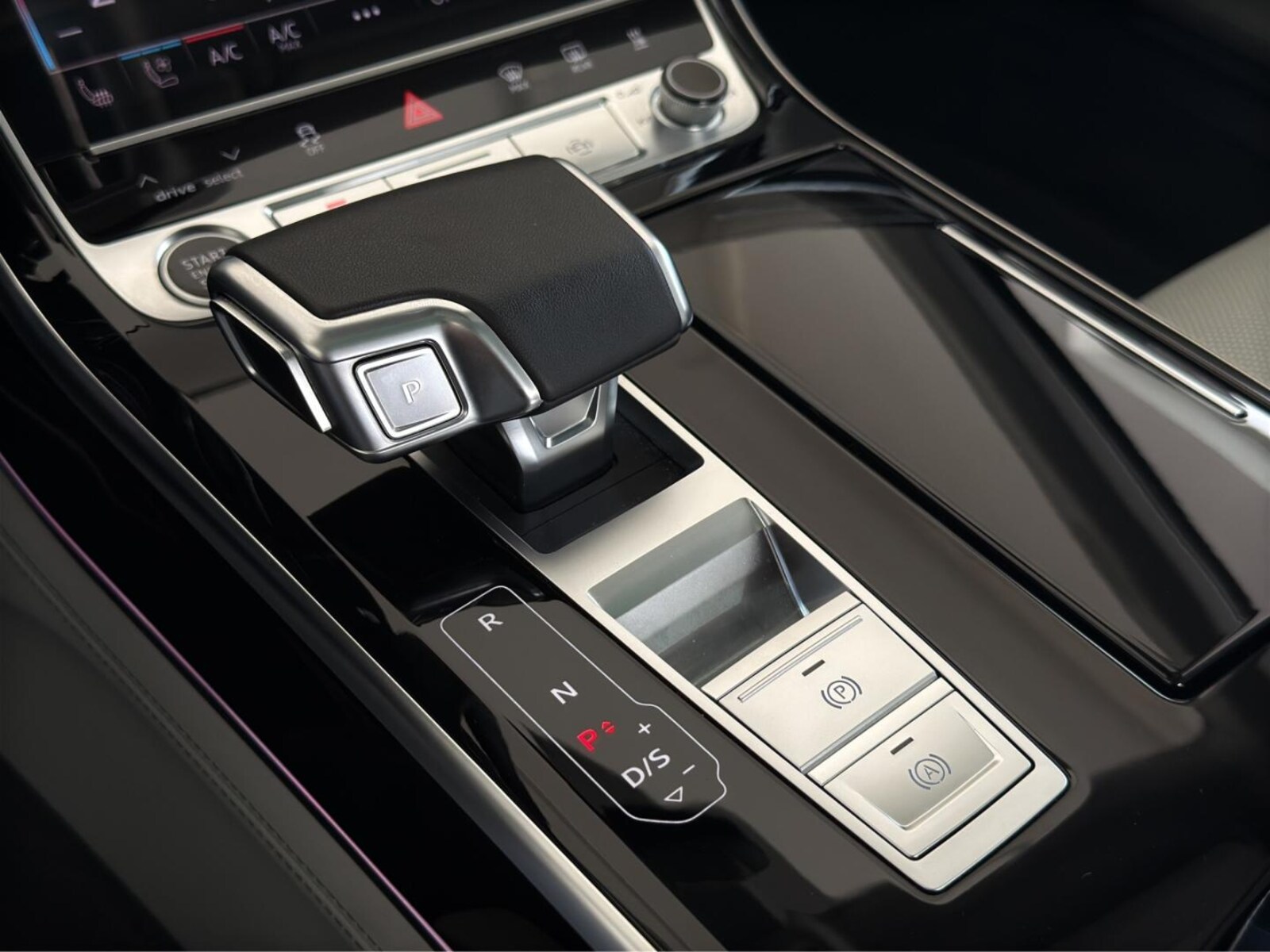 Audi A8 – Bild 18