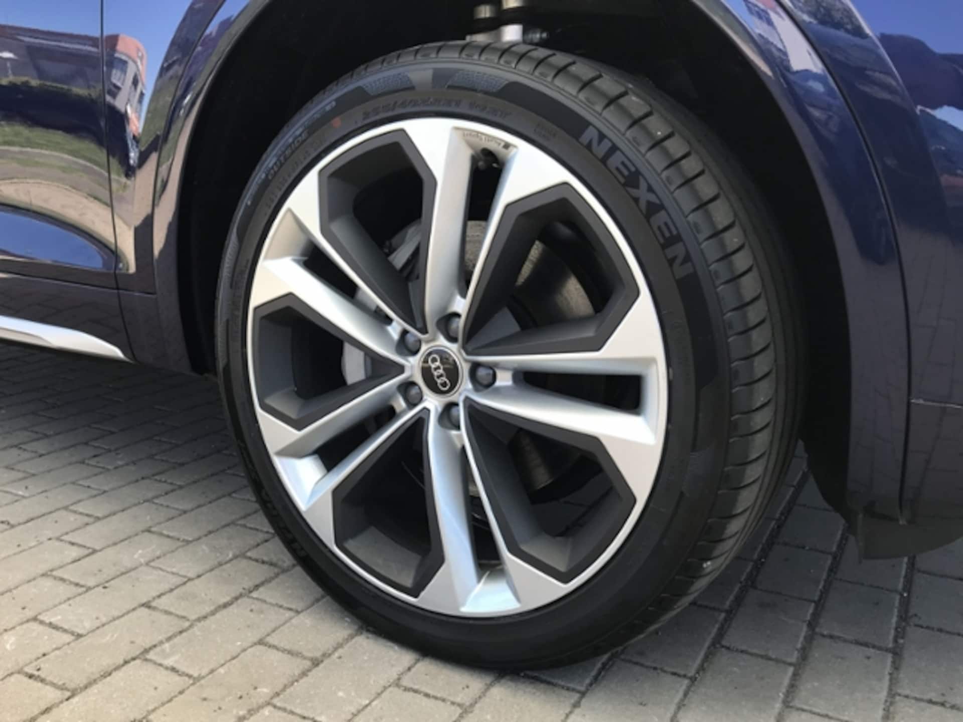 Audi Q5 TFSI e S line