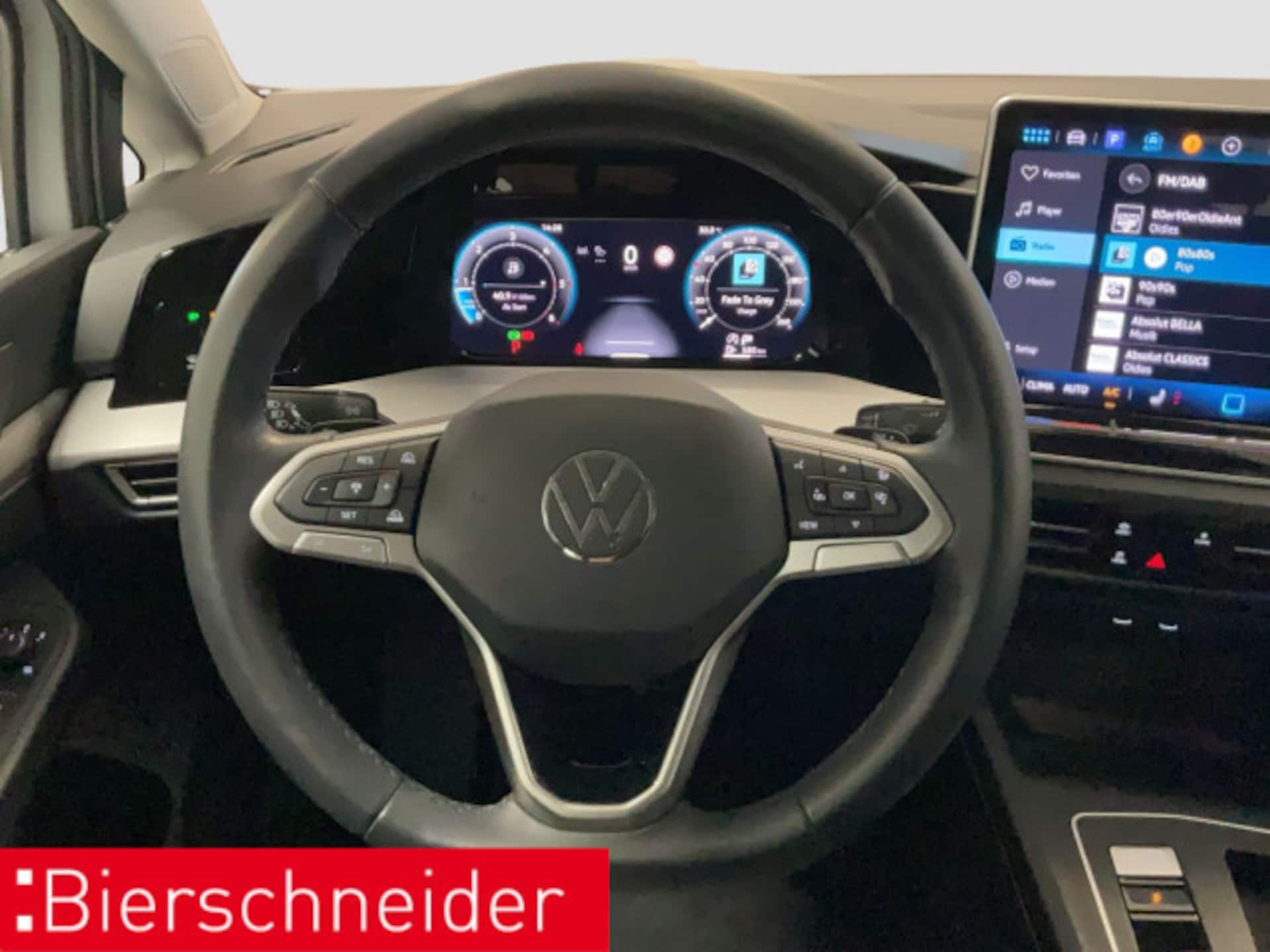 Volkswagen Golf Variant Life