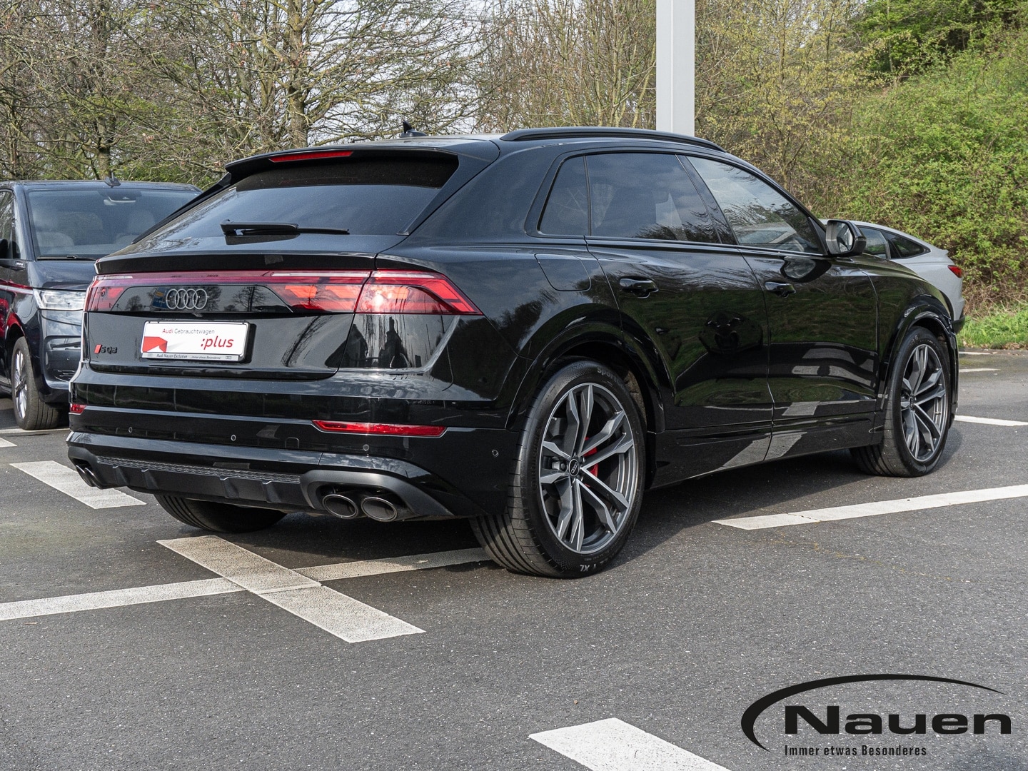 Bild über Audi SQ8 SUV TFSI quattro tiptronic - für weitere Informationen kontaktieren Sie den Audi Partner