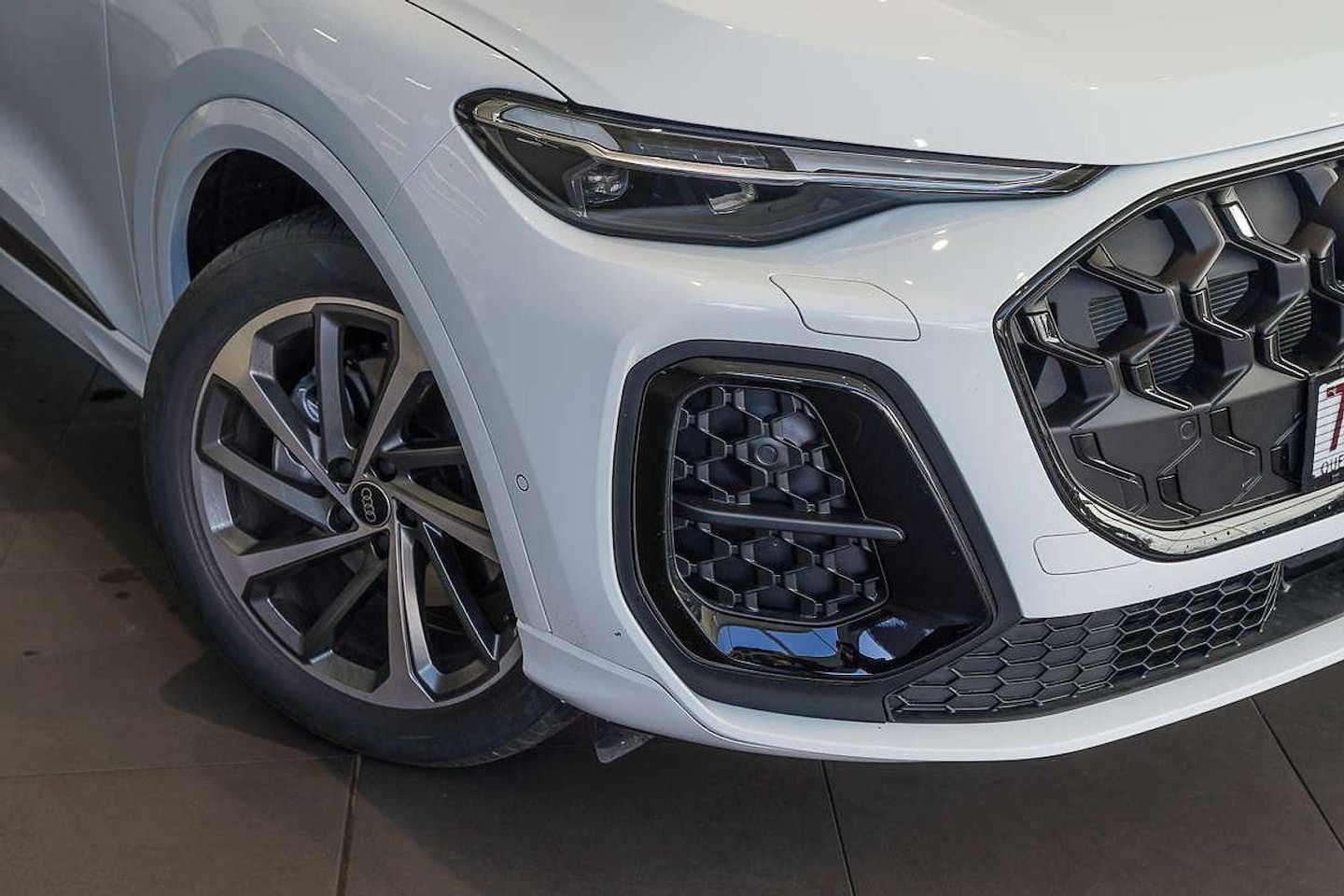 Image about Audi Q5 SUV TFSI quattro 200 kW sport