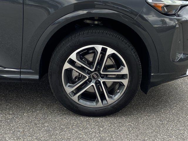 2025 Audi Q5 Premium - Photo 9