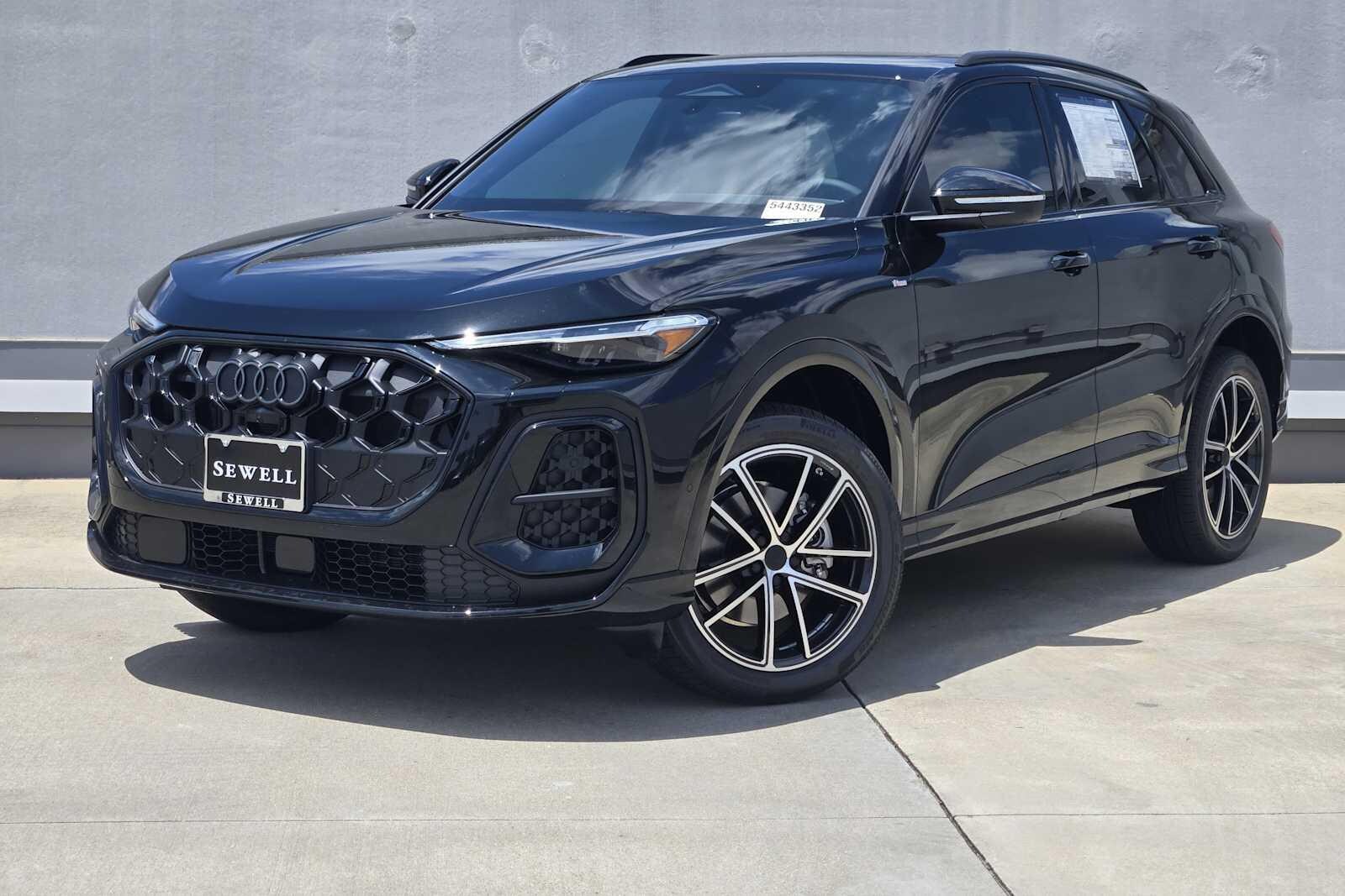 2026 Audi Q5 Premium Plus quattro's photo