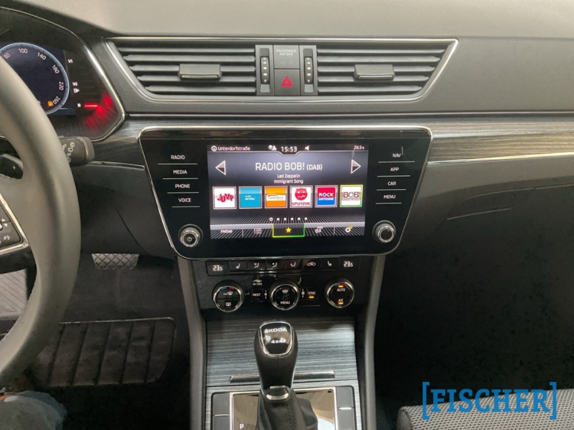 Skoda Superb Combi Style