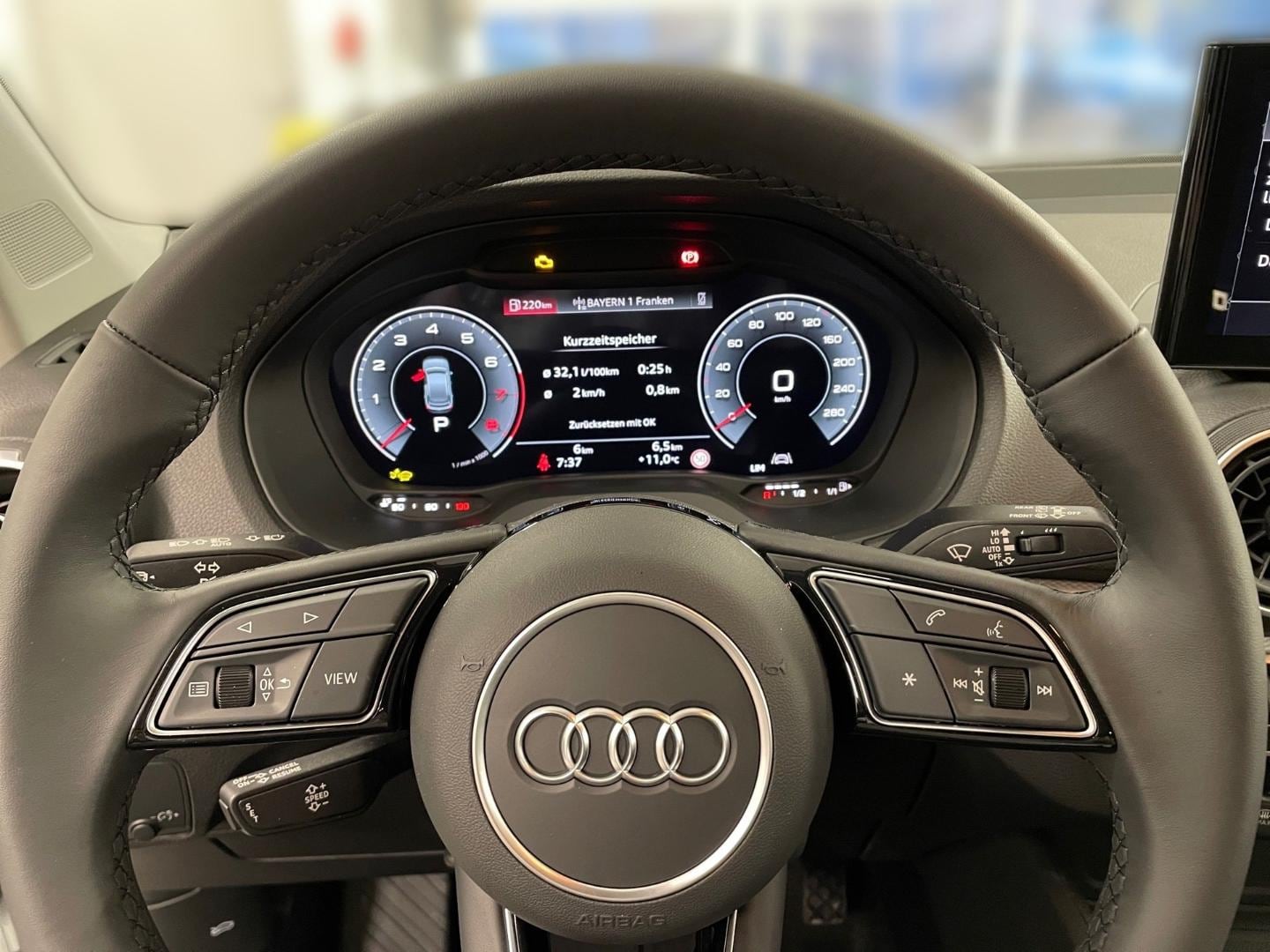 Bild über Audi Q2 advanced 35 TFSI S tronic - für weitere Informationen kontaktieren Sie den Audi Partner
