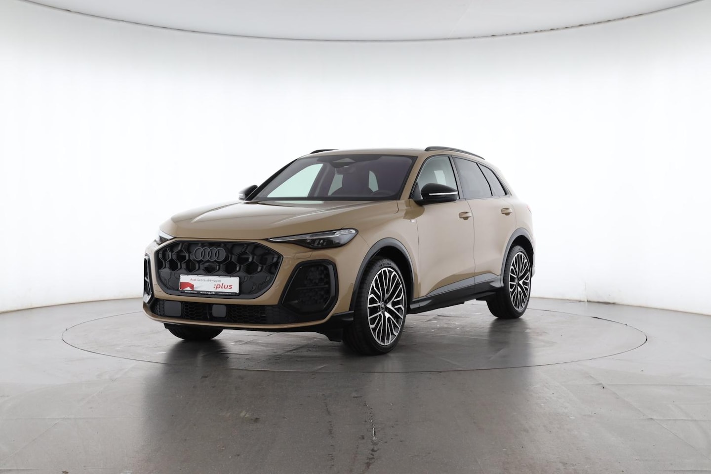 Bild über Audi Q5 SUV TFSI quattro 150 kW S tronic - für weitere Informationen kontaktieren Sie den Audi Partner