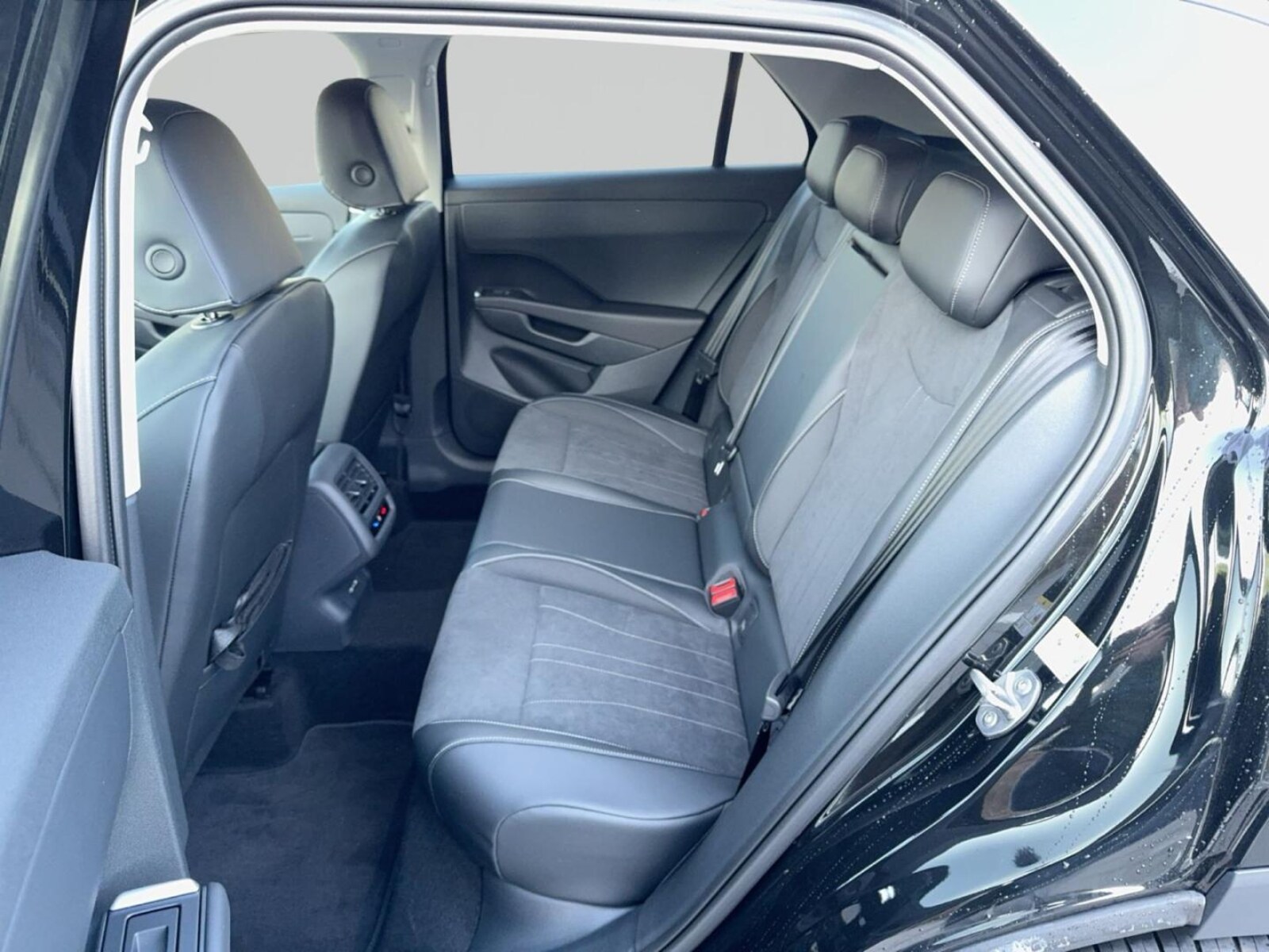 Volkswagen T-Roc – Bild 12