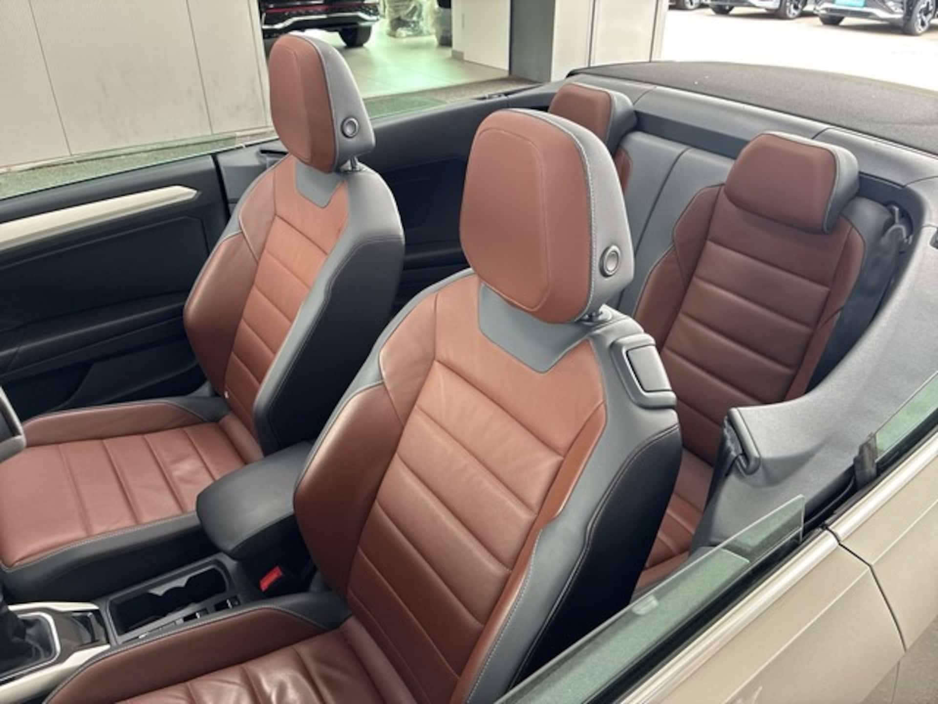 Volkswagen T-Roc Cabriolet Style
