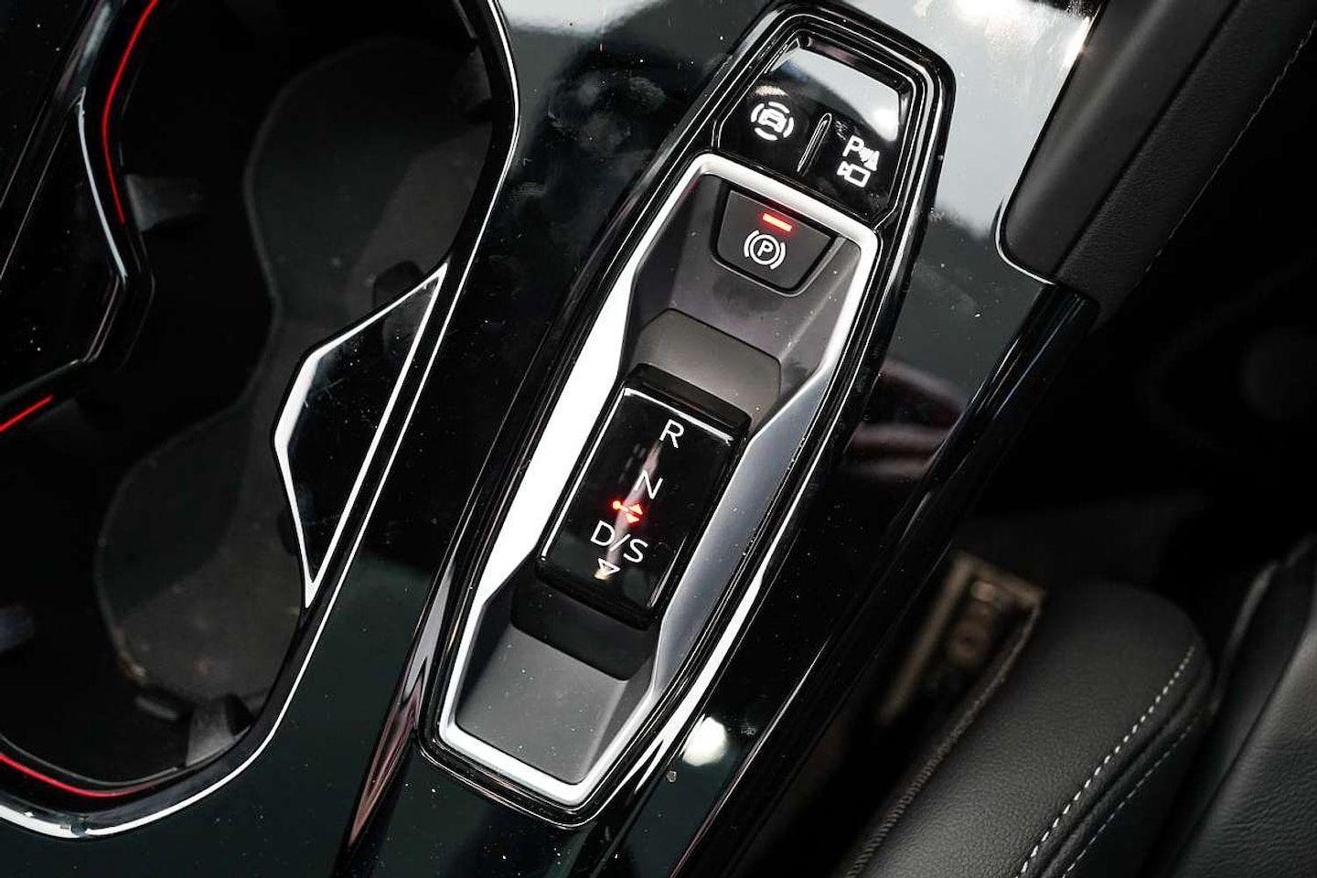 Image about Audi Q5 SUV TFSI quattro 200 kW sport