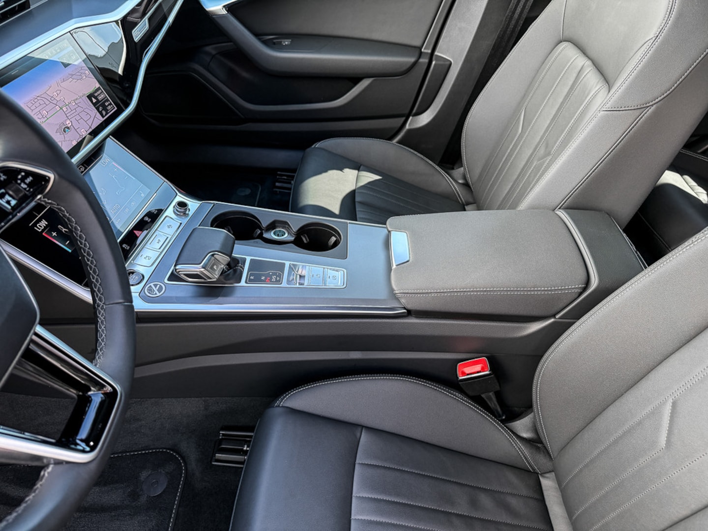 Bild über Audi A6 Avant S line 40 TDI S tronic - für weitere Informationen kontaktieren Sie den Audi Partner