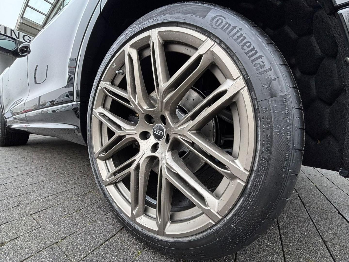 Image about Audi RS Q8 SUV TFSI quattro tiptronic
